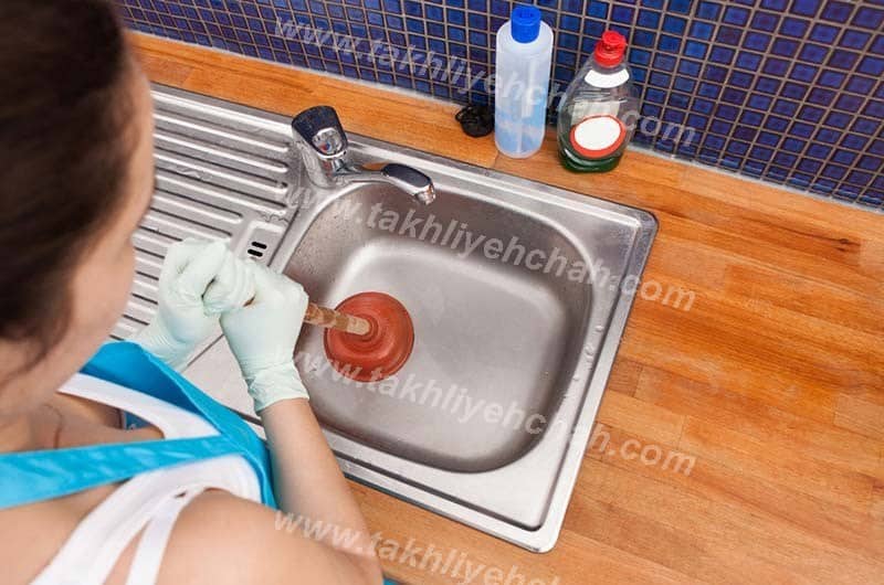 گرفتگی لوله فاضلاب آشپزخانه با چربی و رسوب