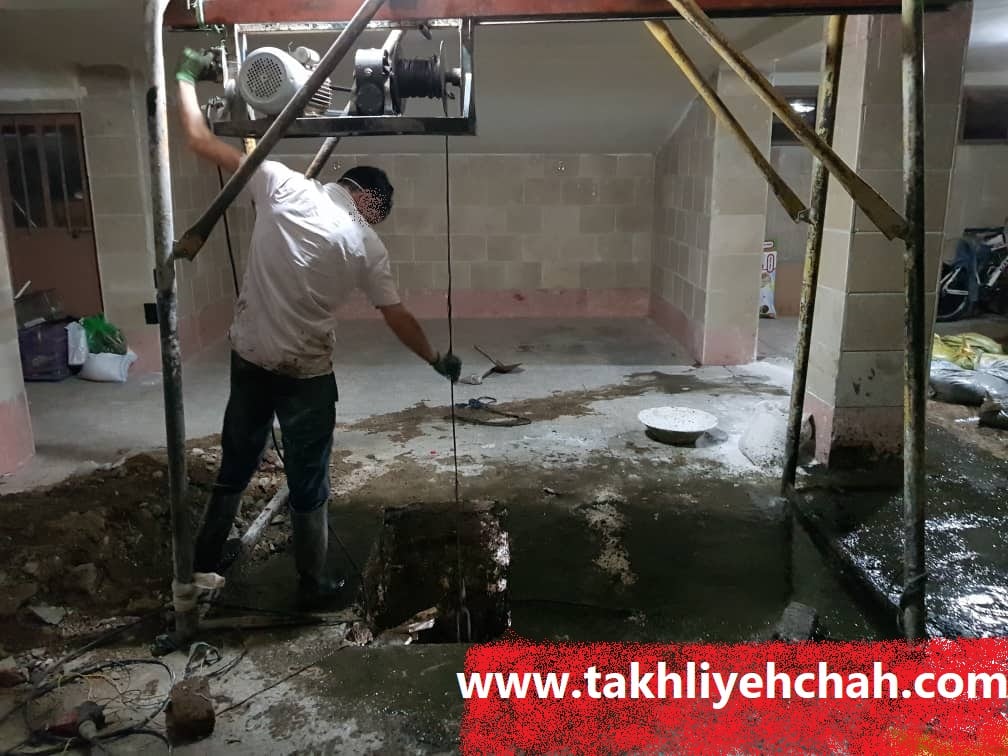 عملیات لایروبی و کفتراشی چاه فاضلاب